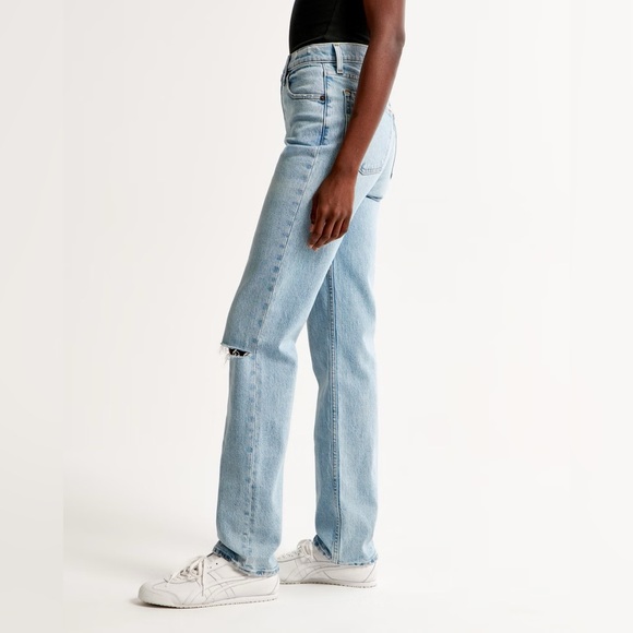 NWT Abercrombie & Fitch Ultra High Rise 90s Straight Jean in Light Destroyed 6 - Picture 4 of 13
